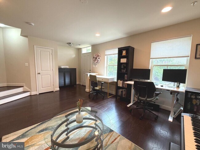 Foto del edificio - 104 Vanguard Ln