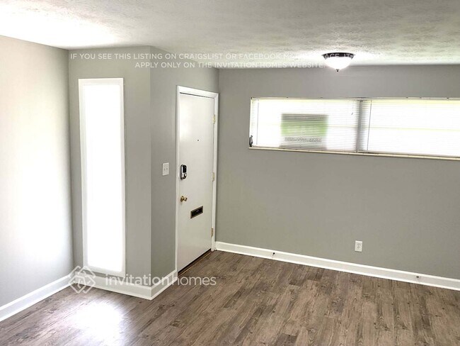Foto del edificio - 4633 Waverly Ln