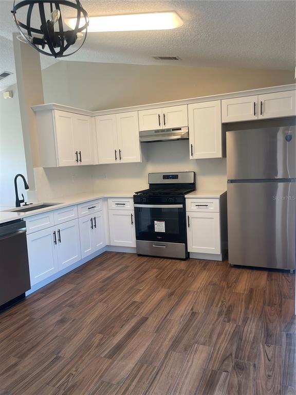 Building Photo - 18 Starling Dr