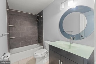 Building Photo - 81 Willow Ct