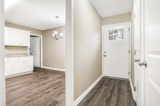 Building Photo - 4024 Big Valley Trl