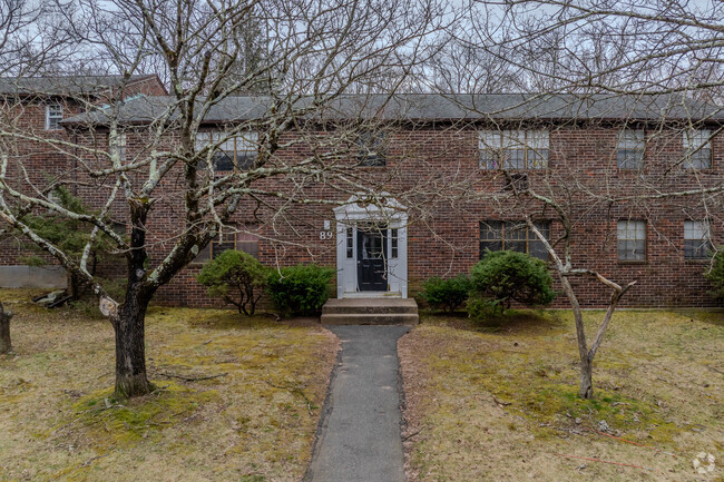 Entrance - Huntington Commons