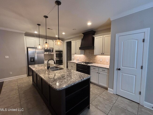 Building Photo - 3153 Fossil Hill Dr