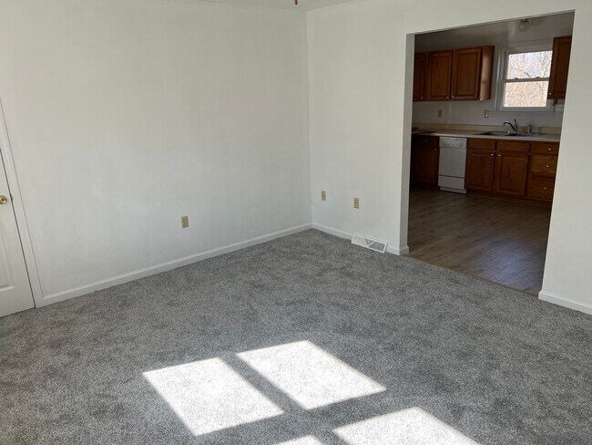 Building Photo - 48964 Ashland Pl