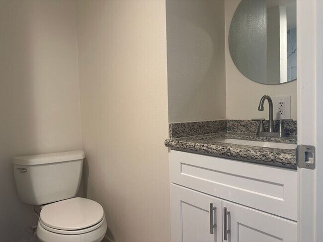 Foto del edificio - Situated in the Community of Newhall