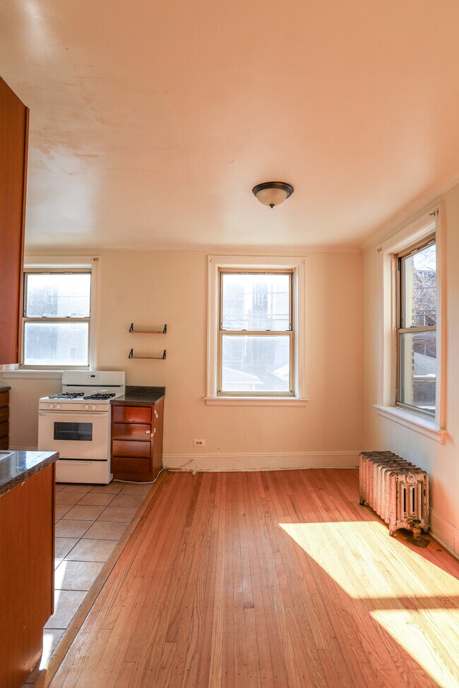 Foto del edificio - 7501 N Seeley Ave