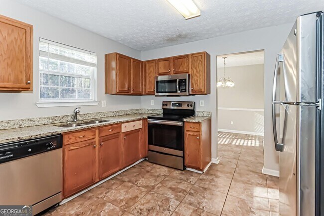 Building Photo - 290 Pleasant Hills Dr