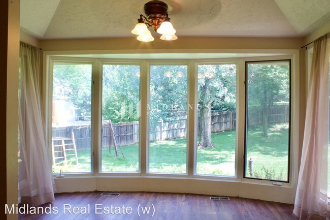Building Photo - 5 br, 2.5 bath House - 4304 Hike Circle