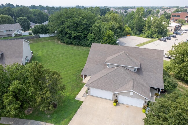 Building Photo - 3236 Wind River Cir