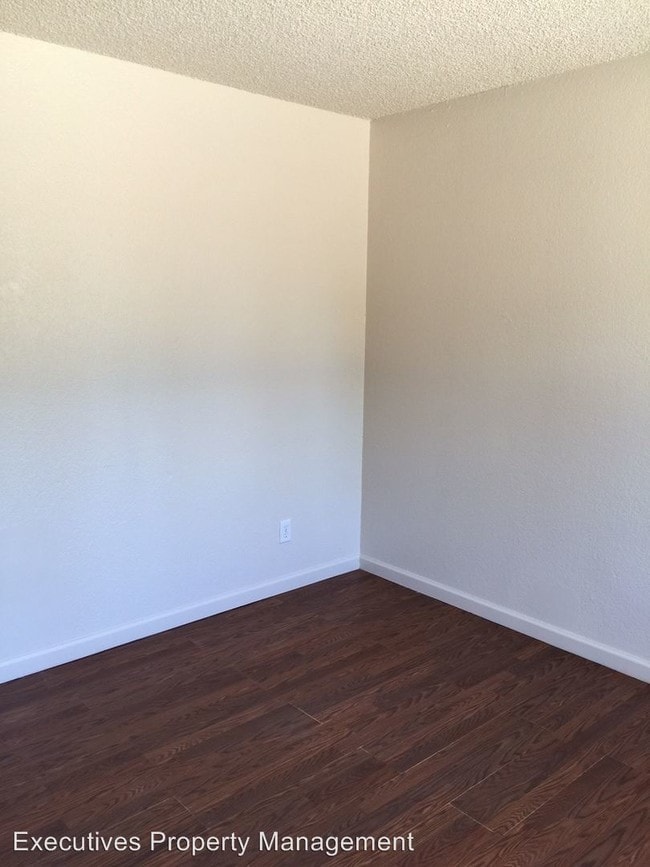 Building Photo - 1 br, 1 bath House - 6904 Hall Blvd