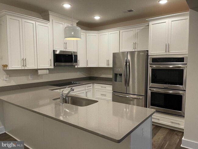 Building Photo - 20488 Milbridge Ter