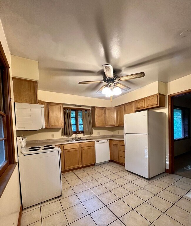 Foto del edificio - Two Bedroom Duplex in Kalamazoo