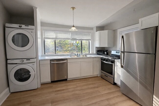 Photo - 747 Barnett St NE Apartment
