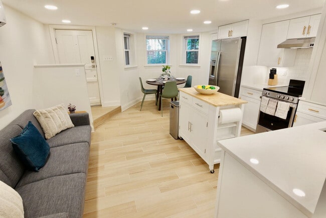 Foto del edificio - 921 South Carolina Ave SE