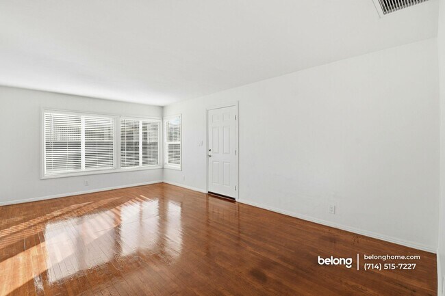 Foto del edificio - 185 N Batavia St