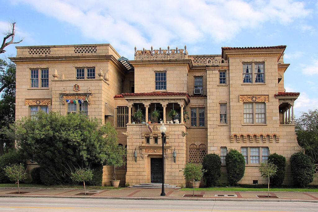 Foto principal - 1415 Calder Ave