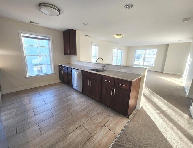 Photo - 60 Merrell Ave Townhome