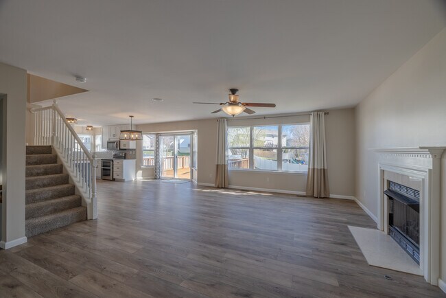 Foto del edificio - 1061 Dardenne Woods Dr