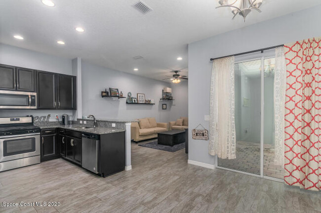 Foto del edificio - 3465 Sedge Dr