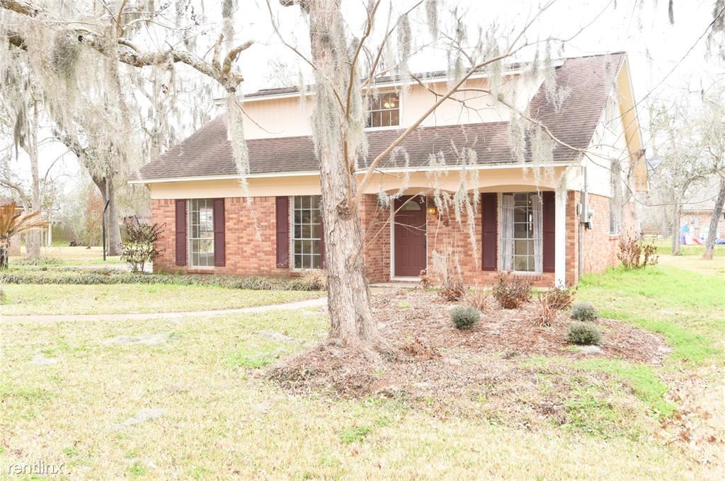 Primary Photo - 4 br, 2 bath House - 444 Southern Oaks Drive
