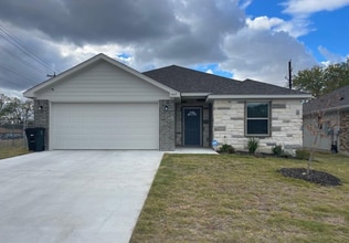 Building Photo - 1417 E Jasper Dr