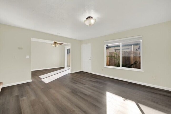 Foto del edificio - Great 3 bed, 1.5 bath Condo in Vacaville -...