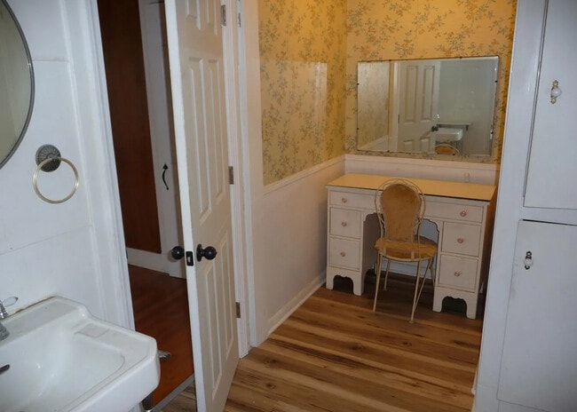 Photo - 523 MS-182 House