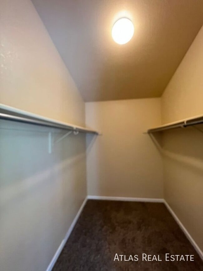 Foto del edificio - 4500 Campden Ct