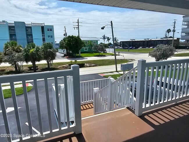 Building Photo - 3601 Ocean Beach Blvd