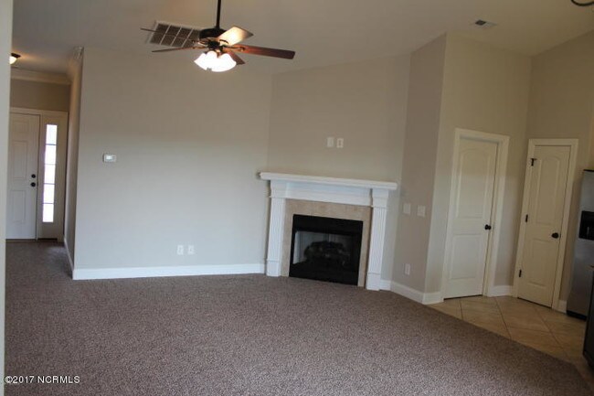 Foto del edificio - 2108 Tulls Cove Rd