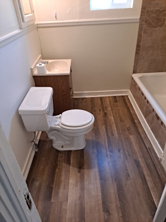 Foto del edificio - 813 N Connelly St