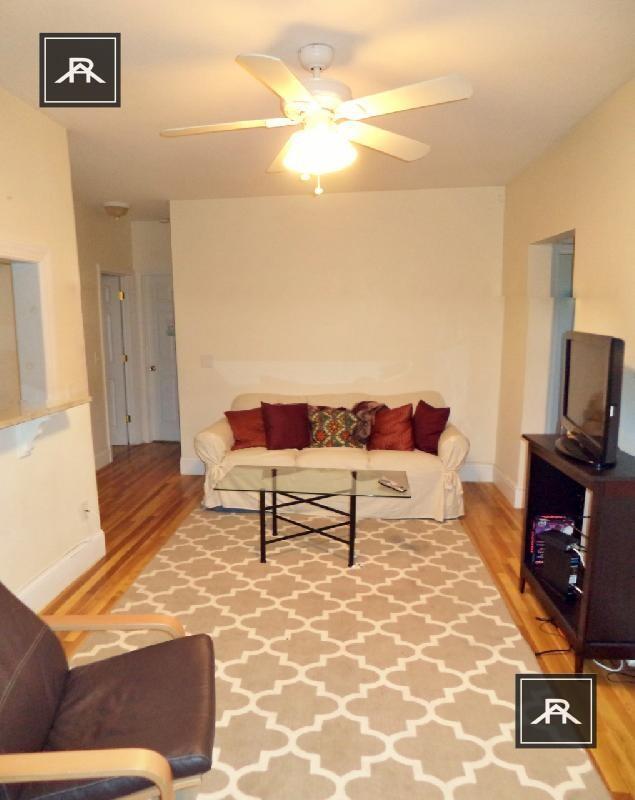 Building Photo - 4 bedroom in Brookline MA 02446