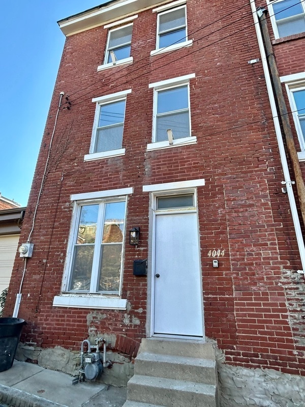Building Photo - 4044 Geneva St
