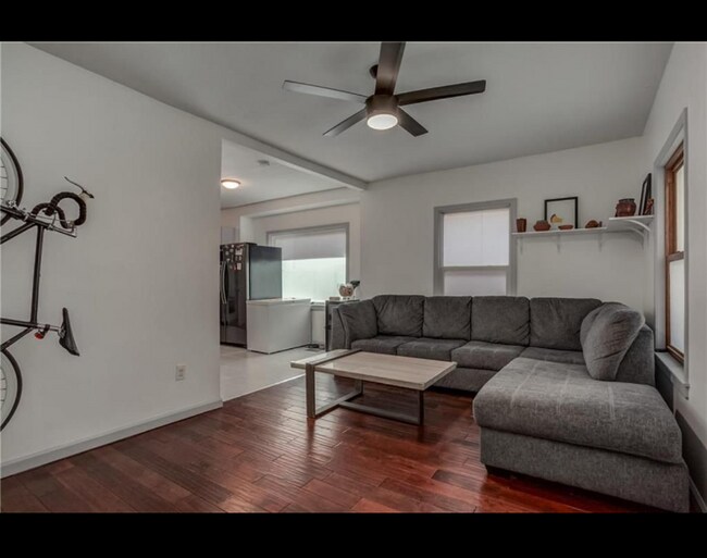 Foto del edificio - 4031 Tracy Ave