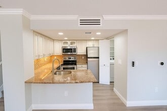 Building Photo - 1707 Village Blvd