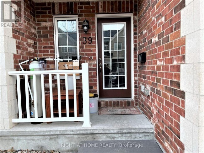 Photo du bâtiment - 39 Dundalk Private