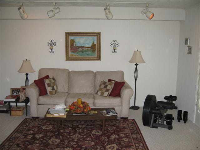 Building Photo - 5319 Pooks Hill Rd