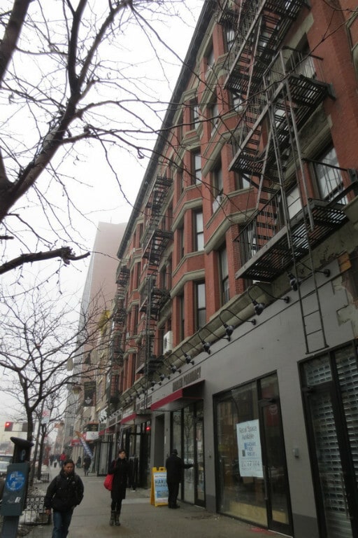 Building Photo - 17 W 125th St