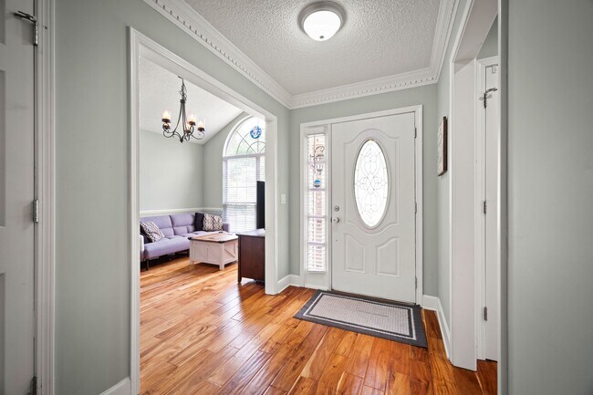 Foto del edificio - Mandarin Home with 3 bedroom PLUS an offic...