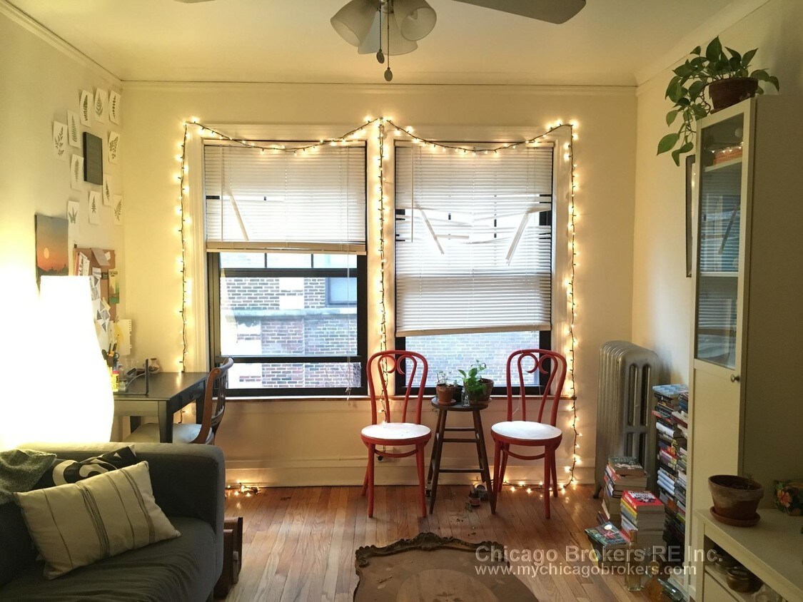 Foto principal - 929 W Oakdale Ave