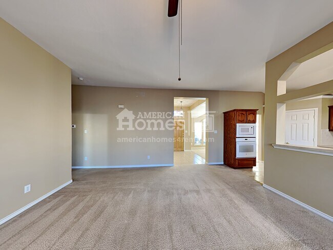 Building Photo - 2710 Beacon Hill Drive