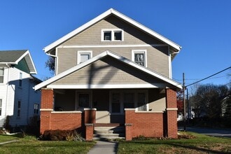 Building Photo - 139 Lehman Ave