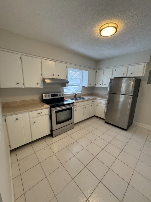 Foto del edificio - 5410 NE 22nd Terrace