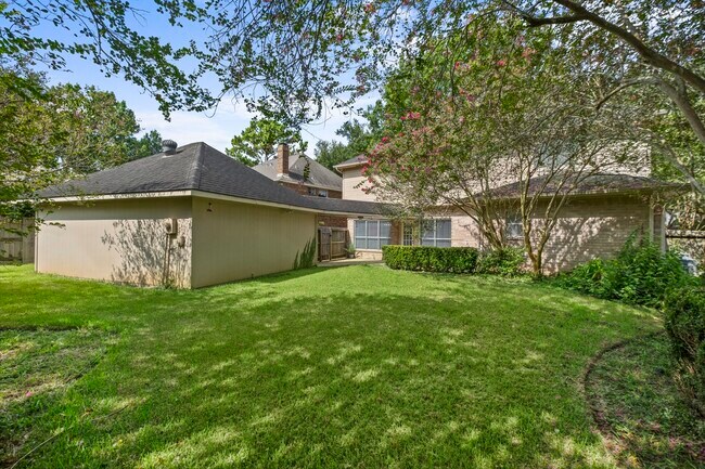 Building Photo - 1431 N Medio River Cir