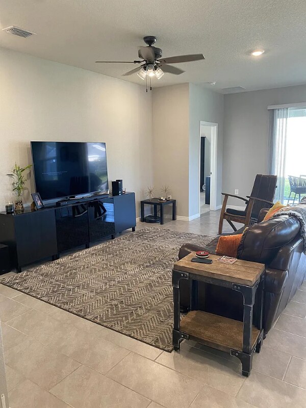 Building Photo - 5333 Halewood Ct