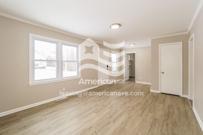 Foto del edificio - 8317 Olive St