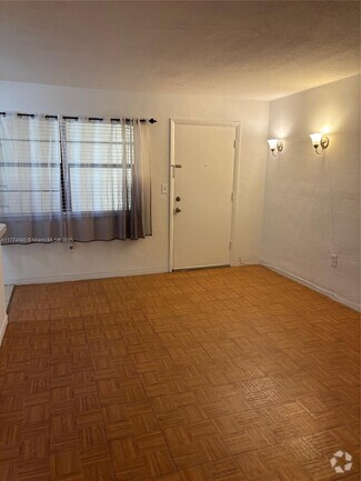 Building Photo - 6780 SW 44th St