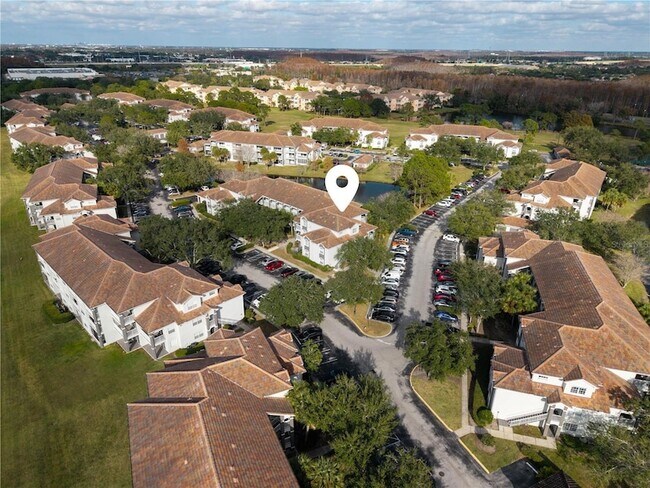 Foto del edificio - 13838 Fairway Island Dr