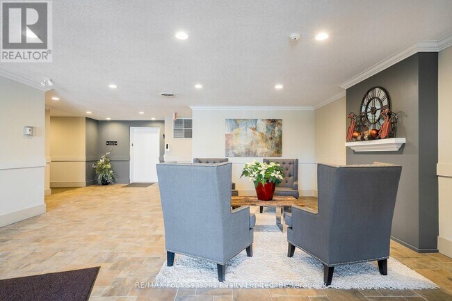 Photo du bâtiment - 27 Beaver St S