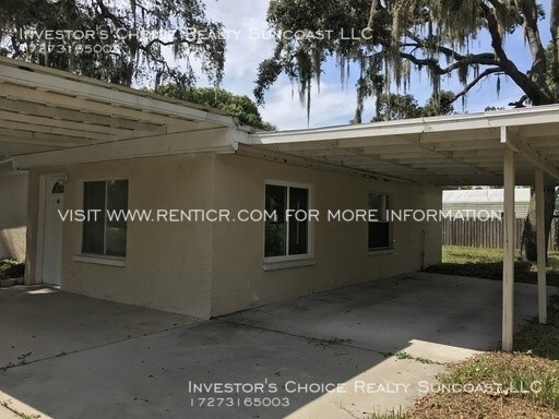 Foto del edificio - 7253 Cedar Point Dr